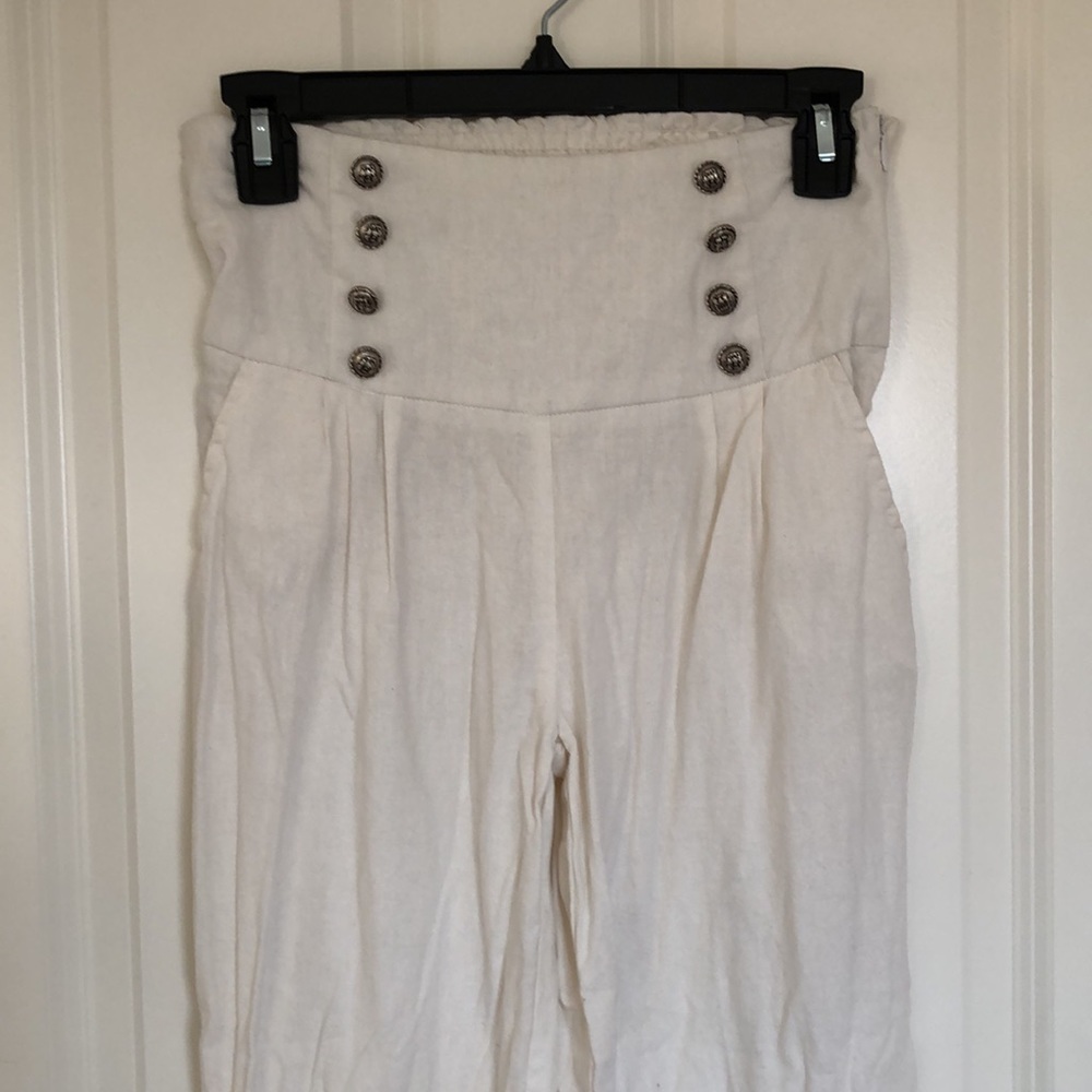 HAVE WHITE LINEN PANTS - Picture 2 of 4